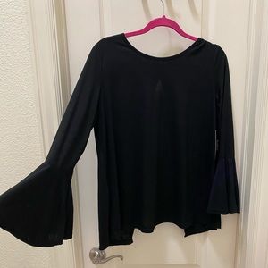 Bell sleeve blouse